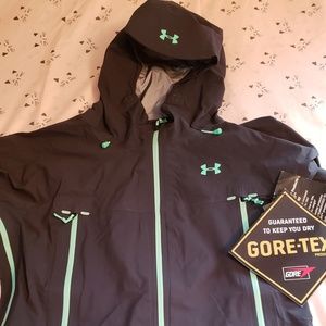 WOMEN'S NWT UNDER ARMOUR GORE-TEX RAIN JACKET